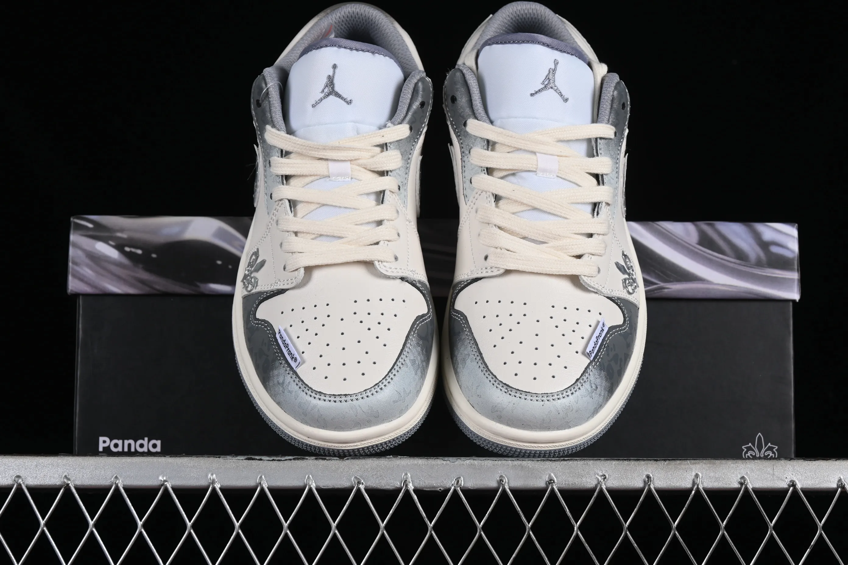 All categories Air Jordan Jordan series basketball shoes Air Jordan 1 Low Air Jordan 1 Low AJ1 Joe 1 Panda Prank Modern Wei Realm Gray Series Perseverance Flower Low-top cultural casual sneakers 553560-053